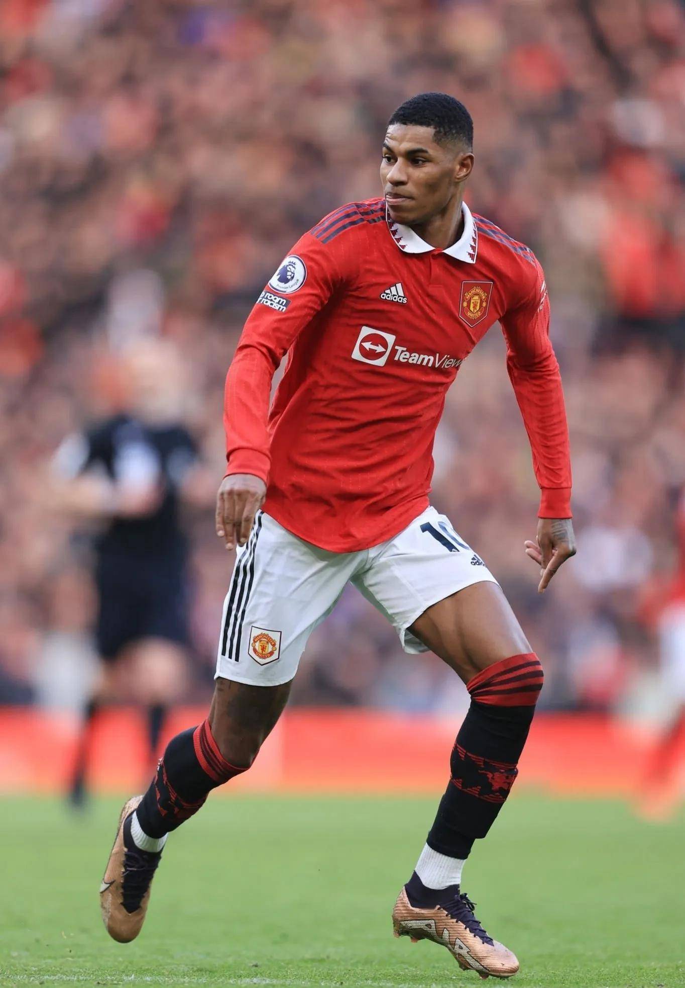 他不仅在场 他不仅在场